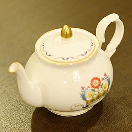 新品】Fortnum & Masonエリザベス女王2世戴冠60周年ティーポットFM-20